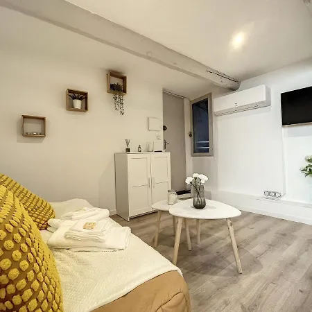 Studio Isle Sur La Sorgue Apartment L'Isle-sur-la-Sorgue